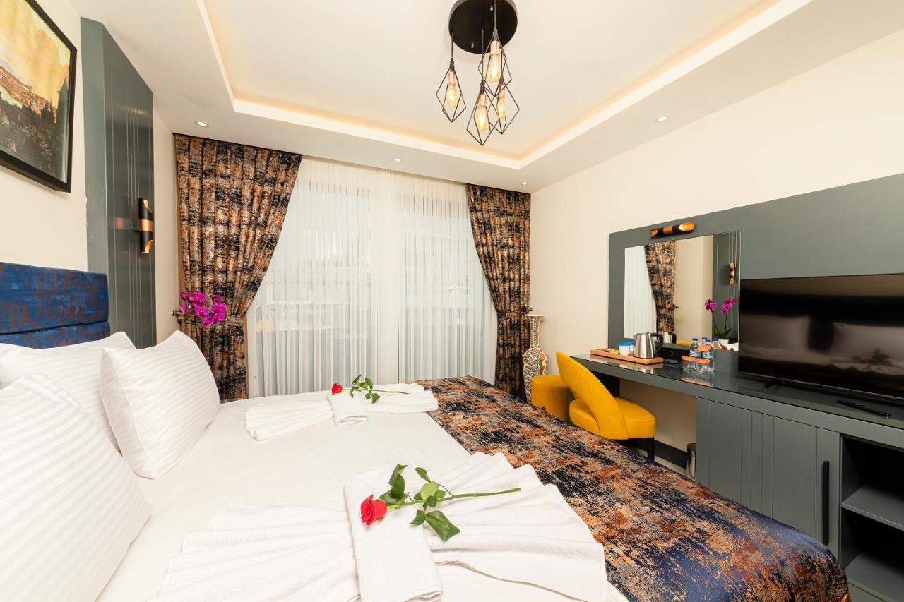 The Magnaura Palace Hotel Istanbul Exterior foto