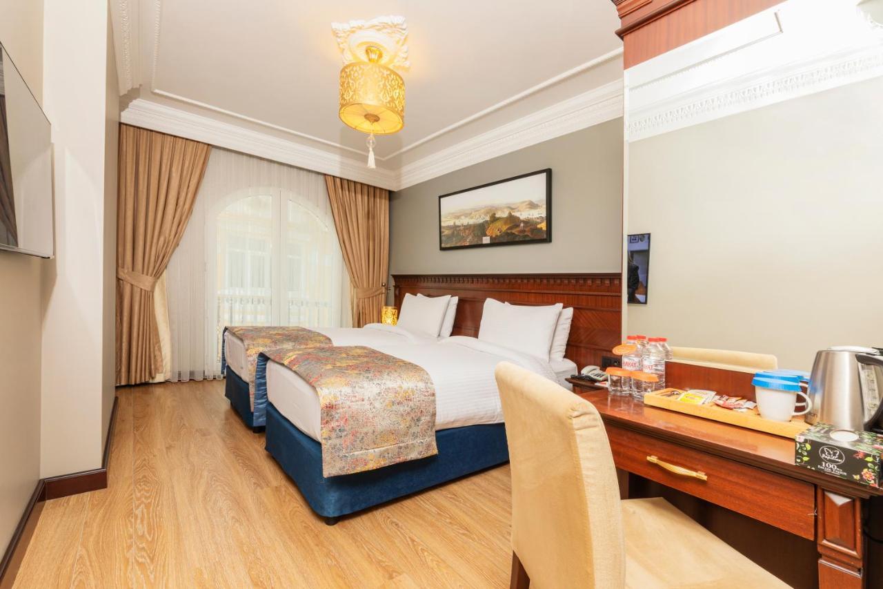 The Magnaura Palace Hotel Istanbul Exterior foto